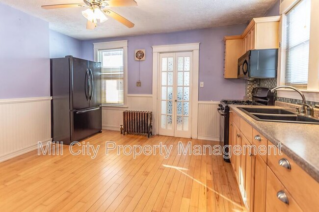 Photo - 204 Alsace St