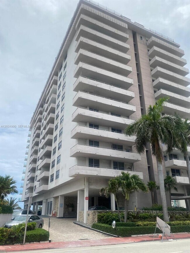 Photo - 9225 Collins Ave Unit 303