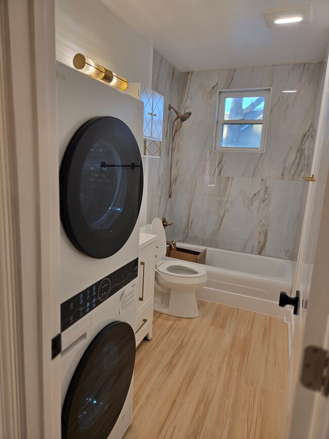 Photo - 3342 Tait Ter