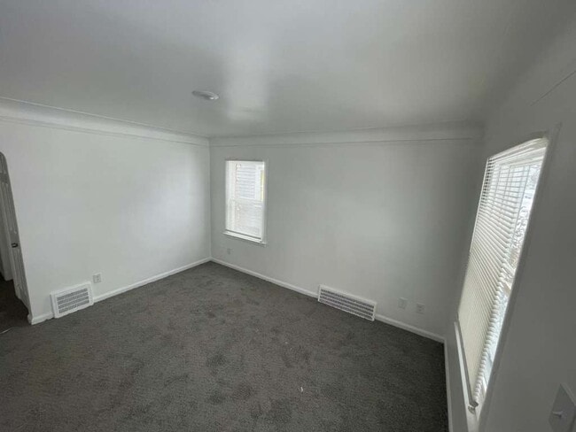 Photo - 9641 Evergreen Rd