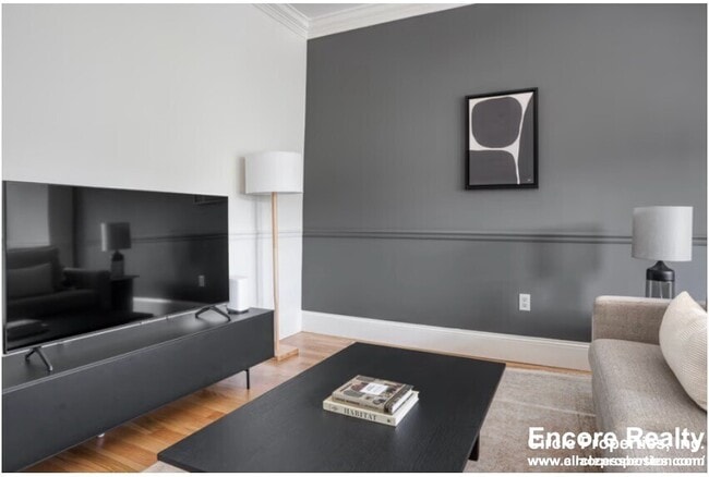 Photo - 1611 Tremont St Unidad 3