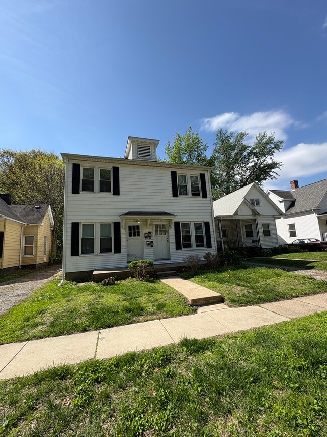 Building Photo - 522 W Allen St Unit 522 West Allen,  3