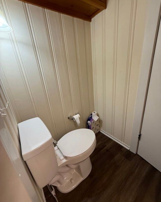 Photo - 24 Ivanhoe Ave