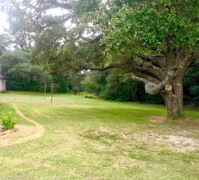 Photo - 4700 FM 2502 Rd