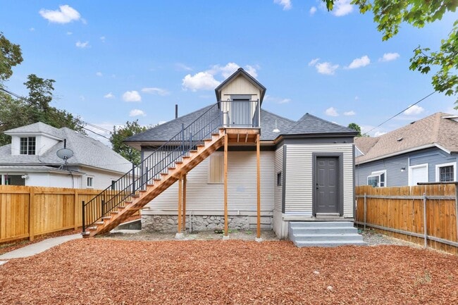 Building Photo - Cozy 1-Bedroom Unit in the heart of Spokane Rental
