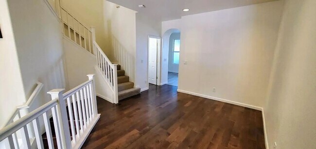 Photo - Modern Townhome in Prime San Mateo Location