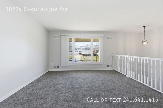 Photo - 10224 Chautauqua Ave