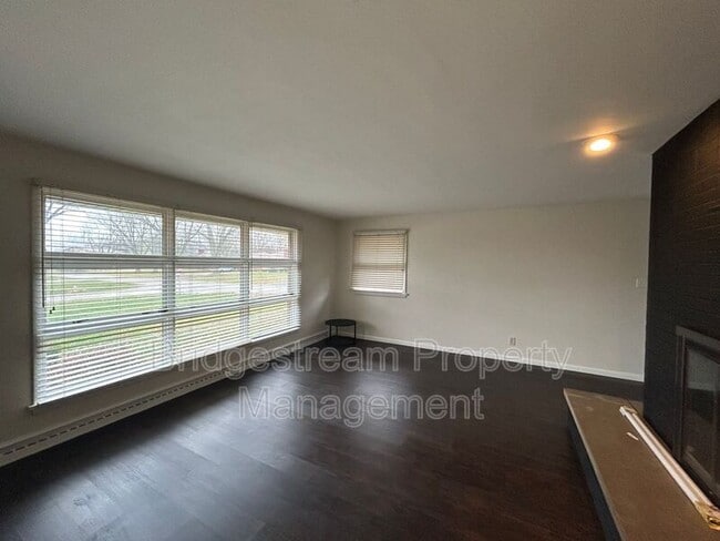 Photo - 7201 Englewood Dr