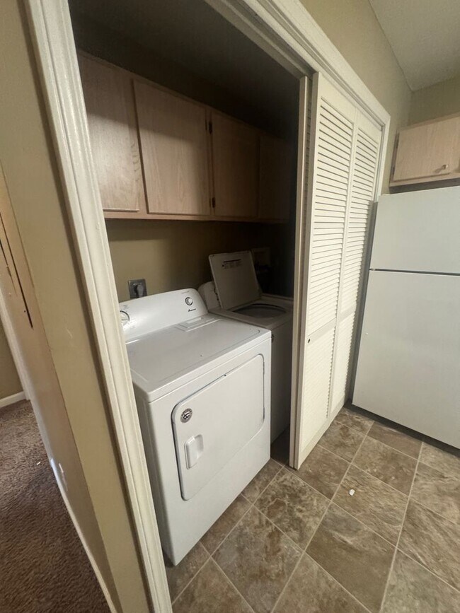 Photo - Quail Run Apts. (750 N. 18th Ave.) Unit #1A