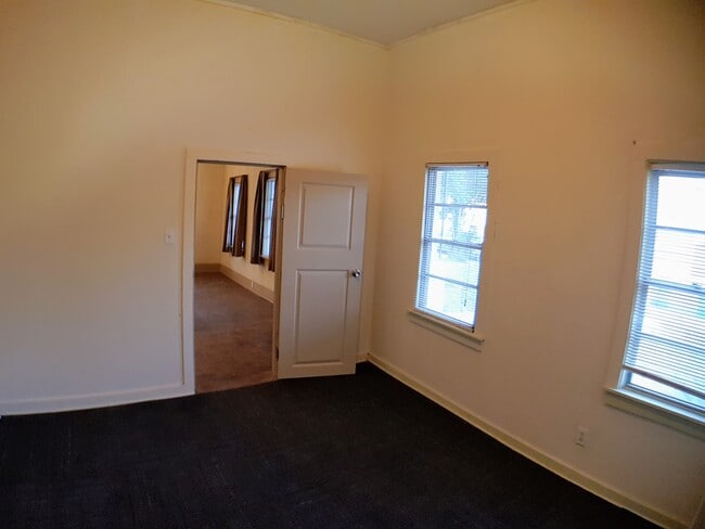 Photo - 1182 Navasota St