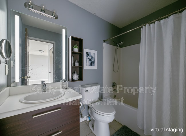102 Limoges St