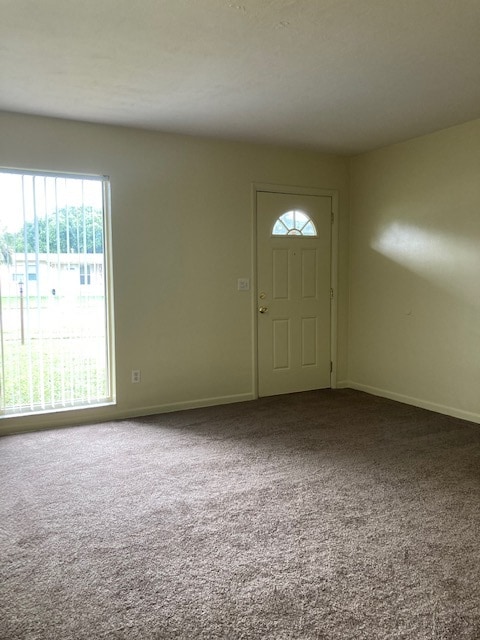 Photo - 943 N Village Dr