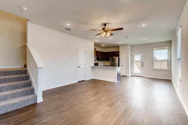 Photo - Lynwood Village Community