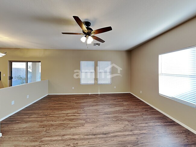 Photo - 8462 E Lindner Ave