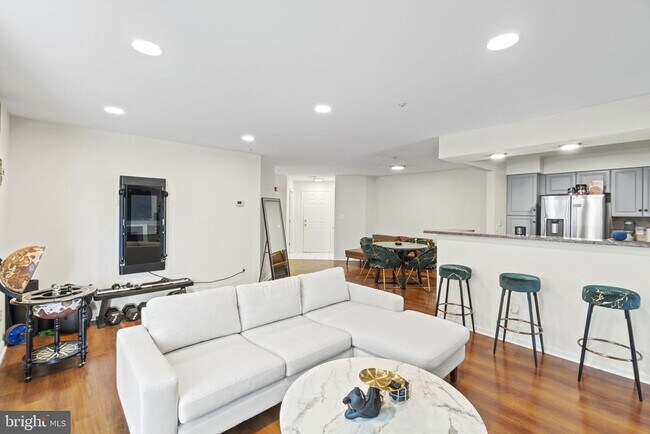 Photo - 6601 Thackwell Way Unit 3-I