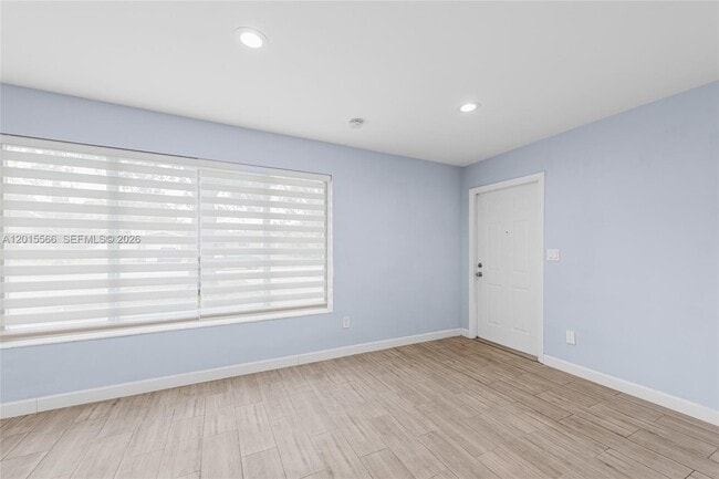 Photo - 309 NW 43rd Ave