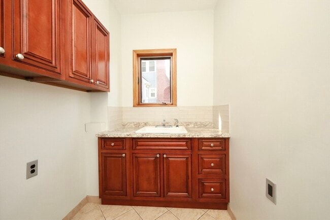 Photo - 118 Garfield Ave Unit 1