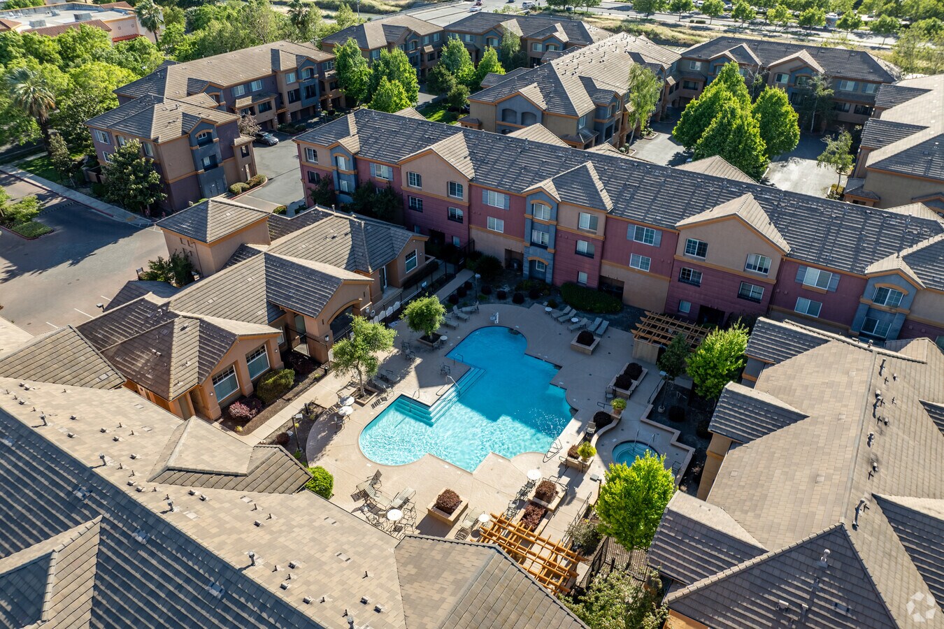 Alternative Building View - Park Place Regency Park