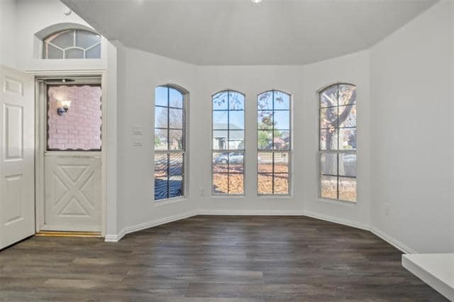 1308 London Dr