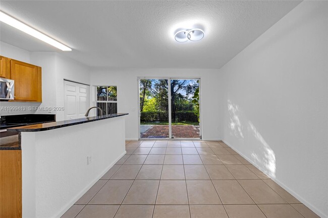 Photo - 12040 SW 28th St