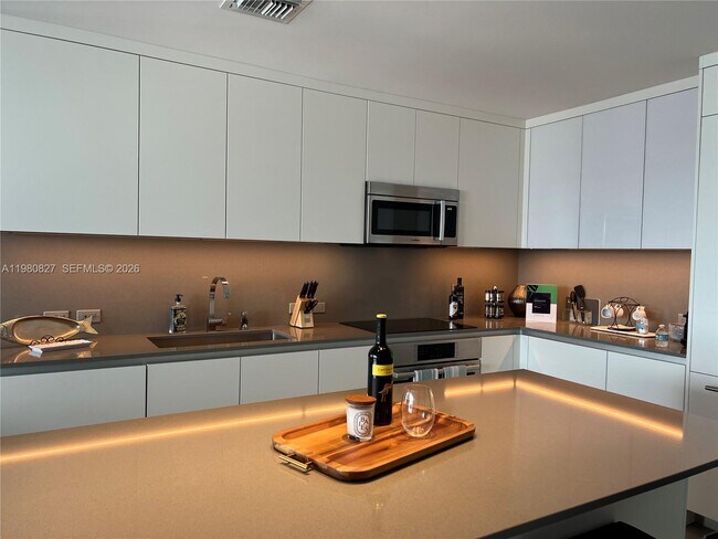 Photo - 88 SW 7th St Unit 1908