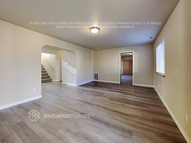 Photo - 8211 186 St E