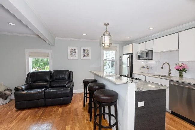 Photo - 194 Marion St Unit 182-1