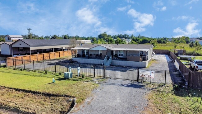 Building Photo - 1450 Rd 5734