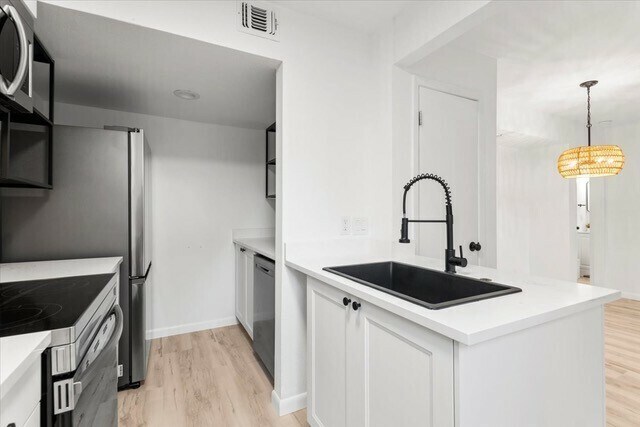 Photo - 2119 Oxford Ave Unit A