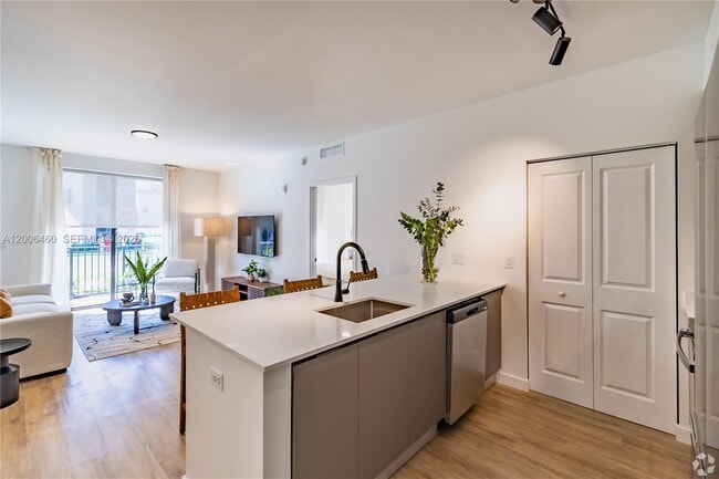 Building Photo - 12835 SW 246 Terrace Unit 100