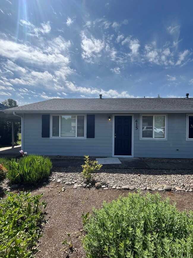 Building Photo - 415 SE Lacreole Dr Unit 415 LaCreole