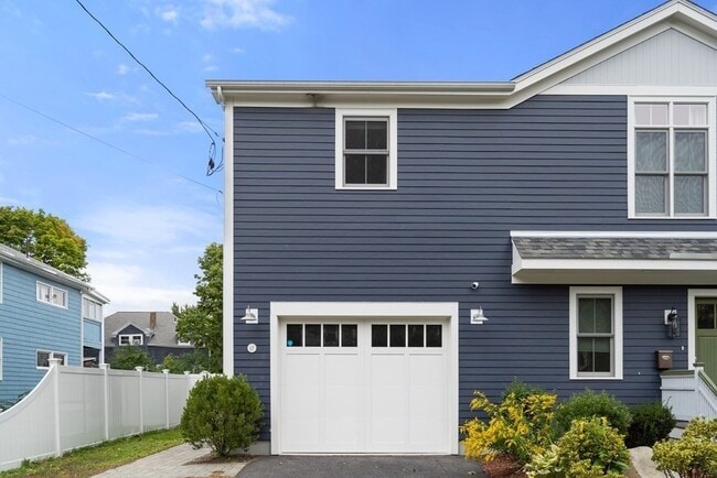 Building Photo - 17 Vernon St