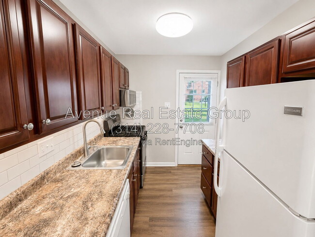 Photo - 236 Solon Dr Unit Apartment C