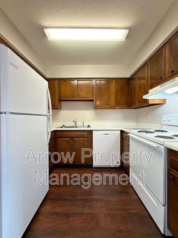 Photo - 3831 S 46th St Unidad 11