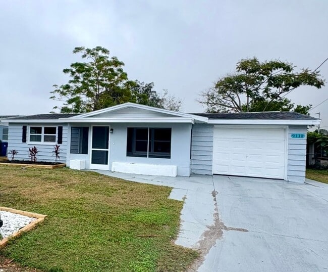 Building Photo - Fully Remodeled 3bed/2bath Home with Bonus Room & Modern Upgrades