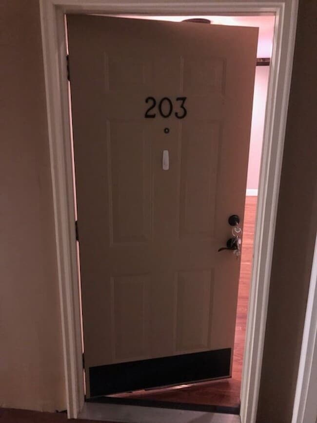 Photo - 111 N Spring St