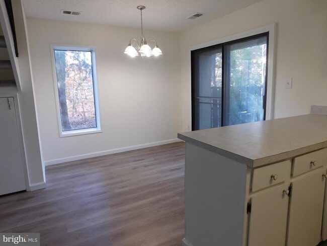 Photo - 2130 Cartwright Pl