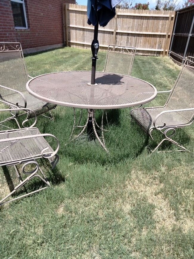 Photo - WEST SHERMAN 3/2/2 DESIRABLE AUSTIN LANDING NEIGHBORHOOD WITH COMMUNITY POOL!