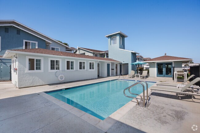 Sparkling Swimming Pool