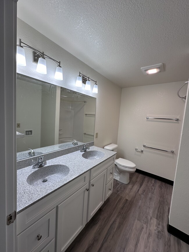 Appian Way Apartments