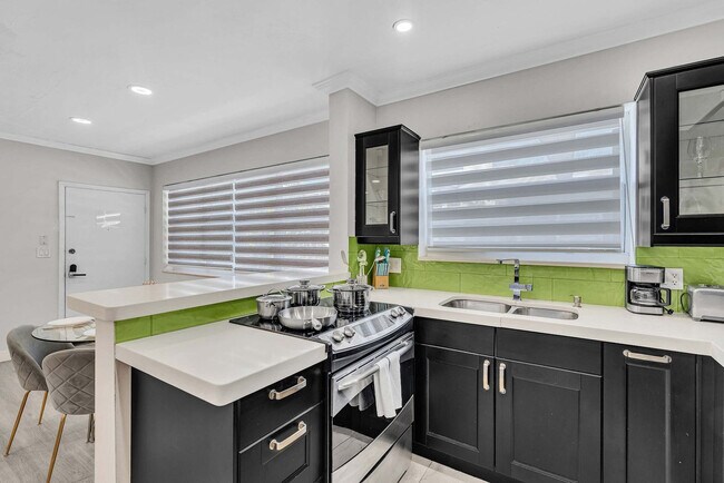 10004 E Bay Harbor Dr Unit SI ID1527177P