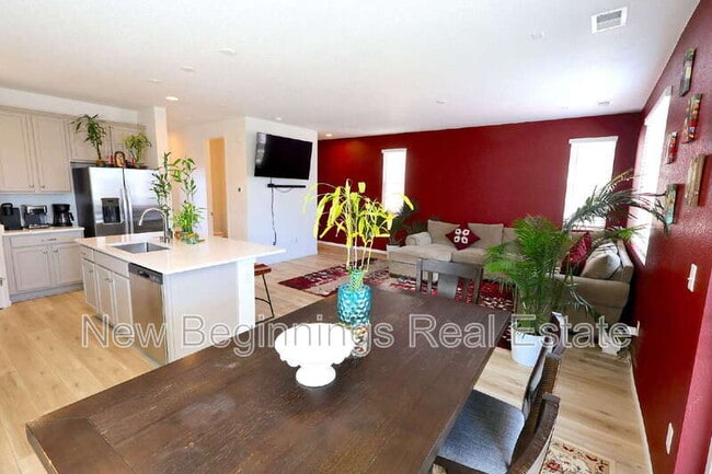 Photo - 16487 Mountain Flax Dr