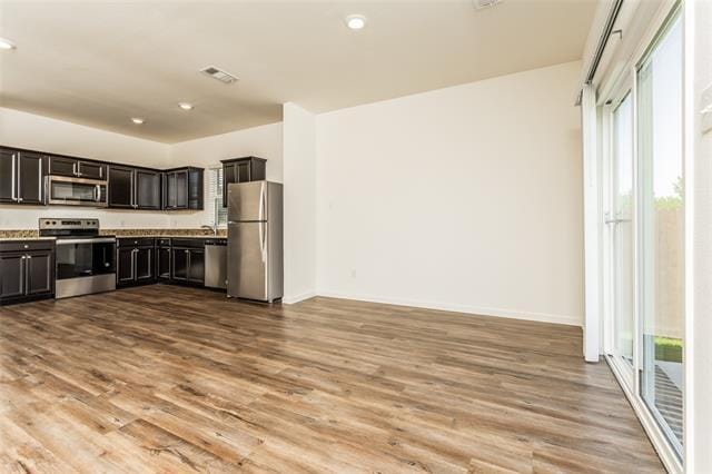 Photo - 436 Canoe Way