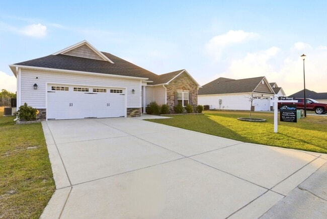 Photo - Spacious Living in Stateside – Comfort, Style & Convenience!