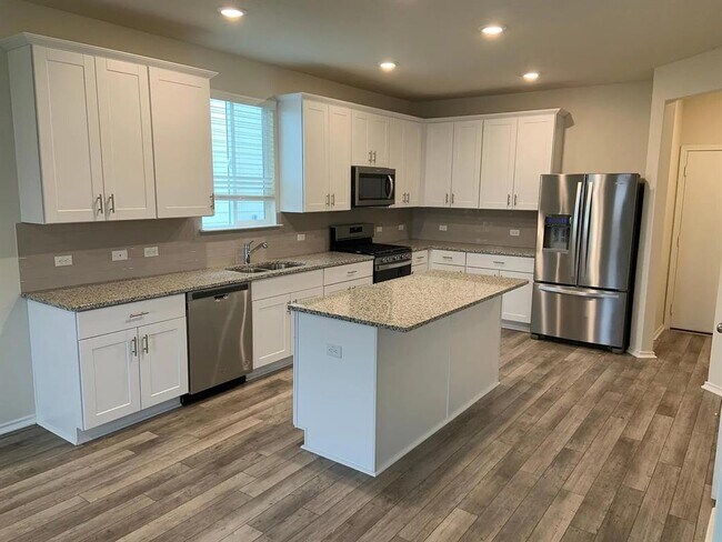 Photo - 501 Black Alder St