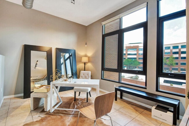 Building Photo - 7301 E 3rd Ave Unit 207