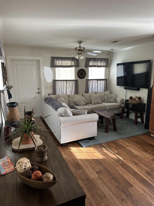 living room 2BD 1BA - The Cabanas