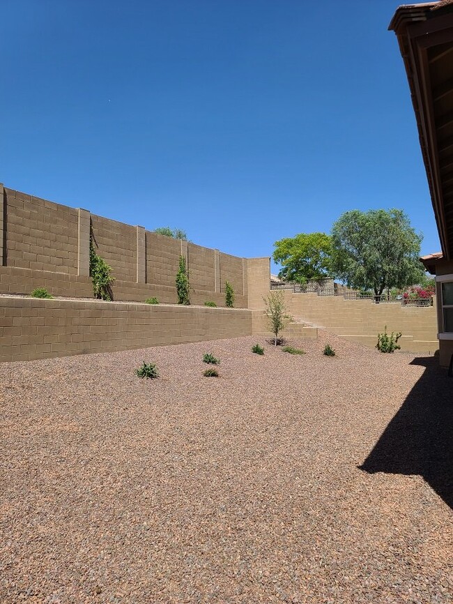 Photo - Spacious 4 Bed, 3.5 Bath Anthem Home with Modern Amenities and Prime Location
