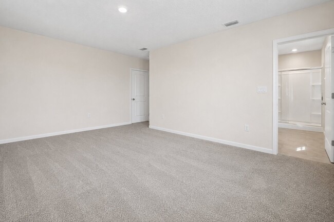 Photo - 35515 Mahwah Ave