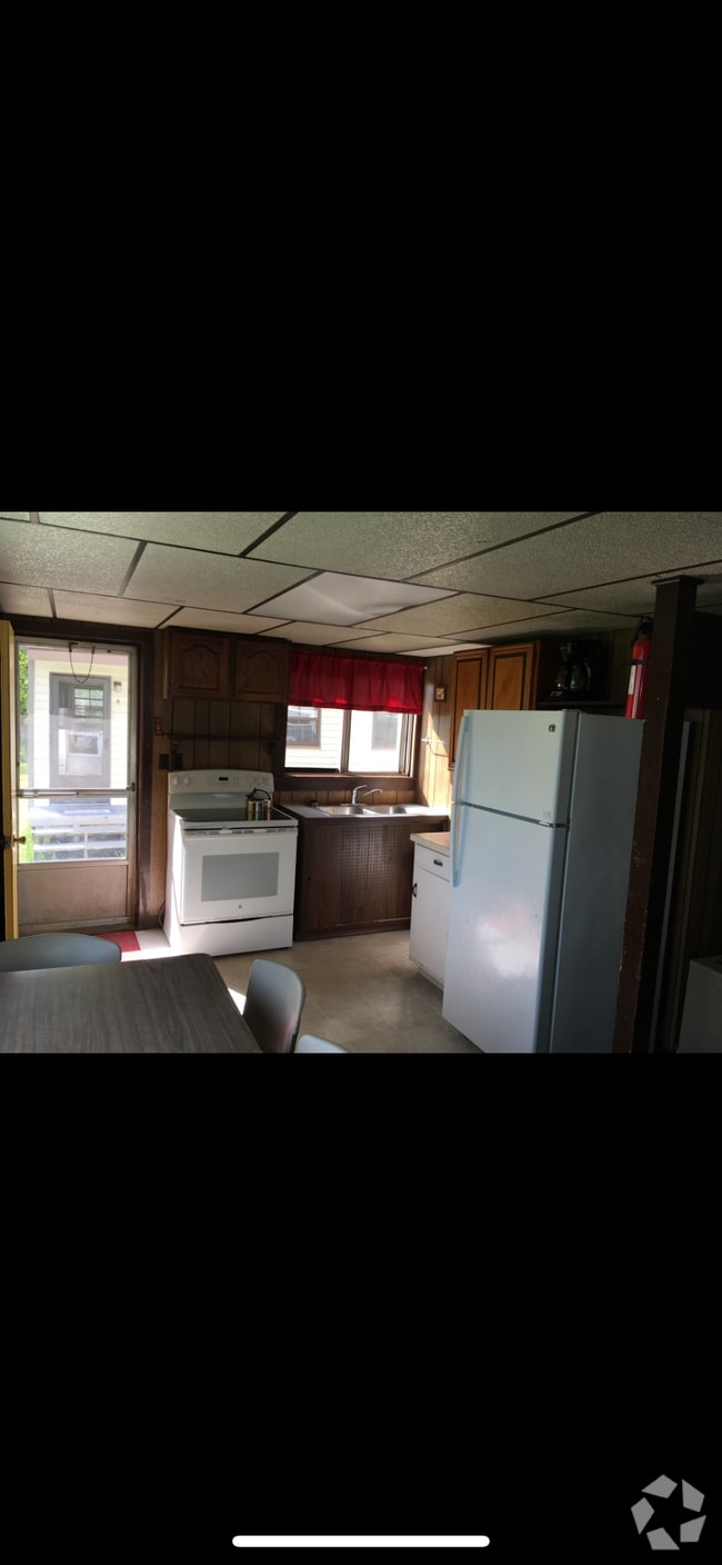 Building Photo - 6640 W Lake Dr Rental